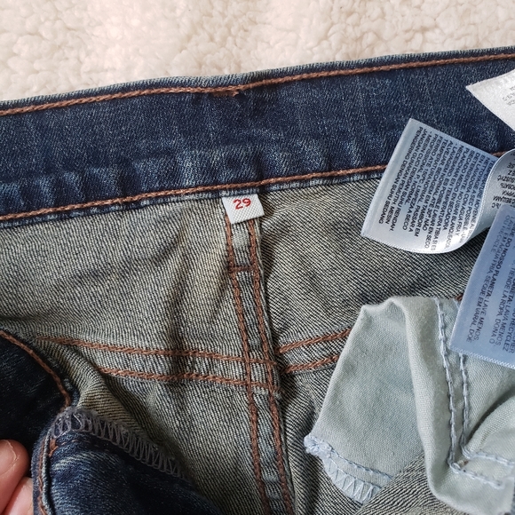 Levi's jean long shorts - Picture 3 of 3